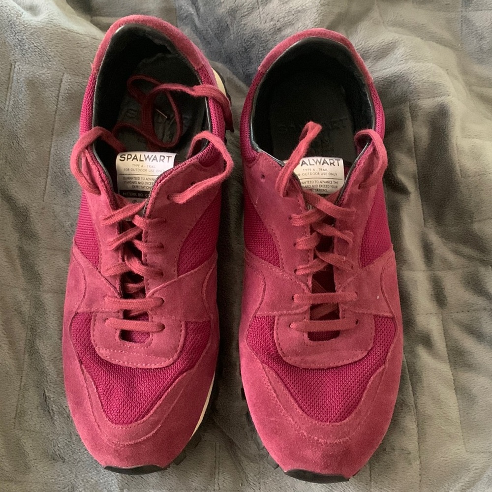 Spalwart Type A Trail shoe in maroon/berry color